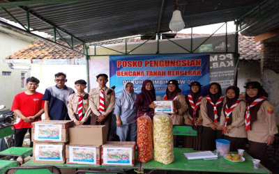 Pramuka Al Fajar Lebaksiu Tunjukkan Kepedulian Melalui Penggalangan Dana Bencana Tanah Bergerak